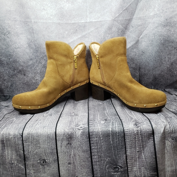 New UGG Boots Cam ll Chestnut Short Zip. Suede Shearling lined boots Studded - Picture 3 of 8